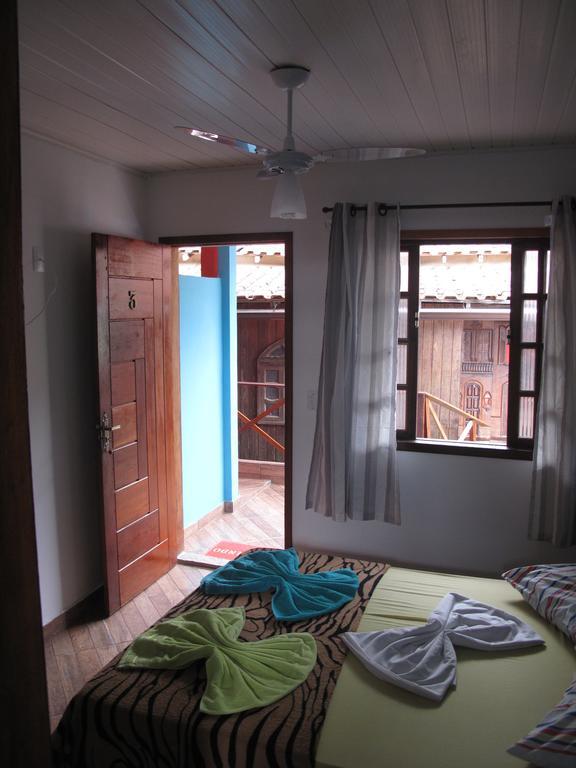 Suites Cantinho Da Pedra Vila do Abraao Ruang foto