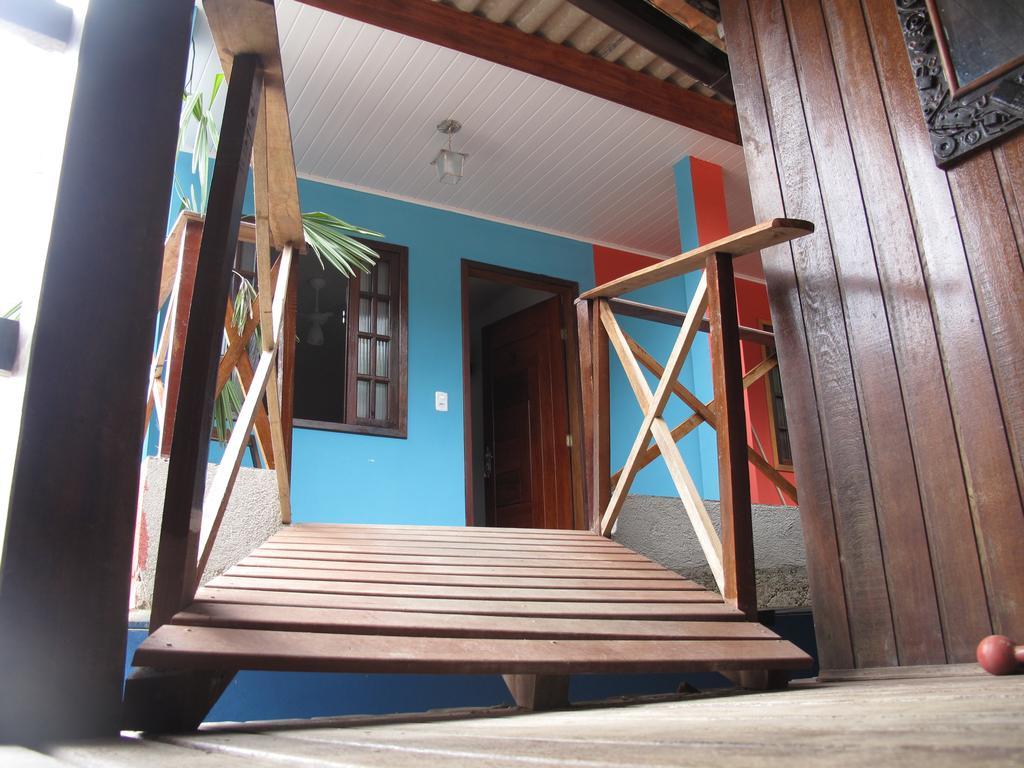 Suites Cantinho Da Pedra Vila do Abraao Ruang foto